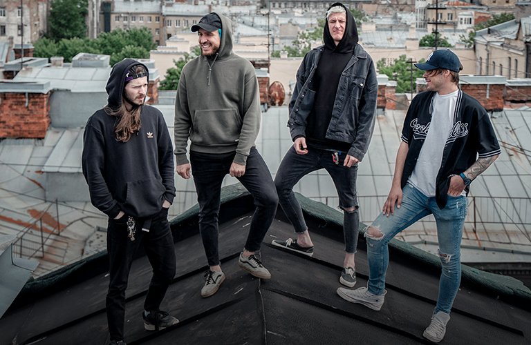 Концерт в питерской «Ионотеке» и новый сингл — первый большой тур владимирских поп-панков ataka