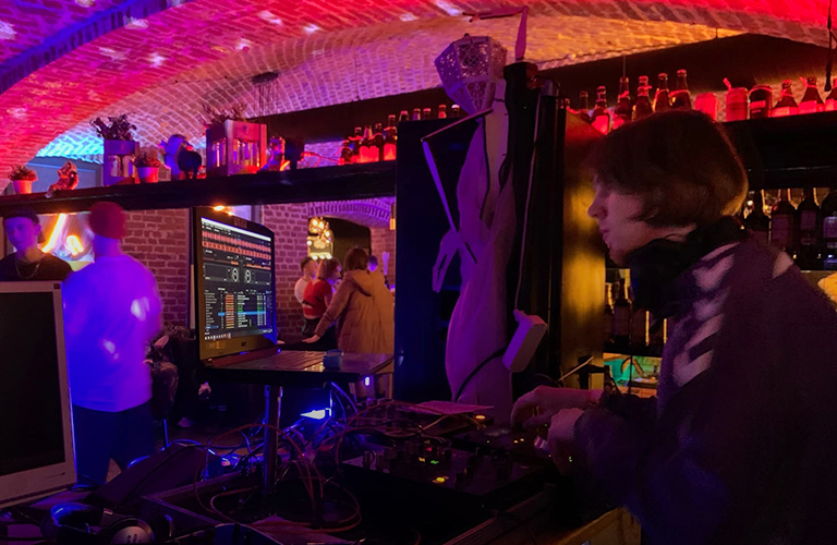 Зарождение владимирского рейв-комьюнити в серии KATHARSYS-вечеринок