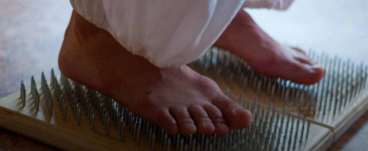 Мат, слезы и энергетический оргазм. Как владимирцы встали на гвозди