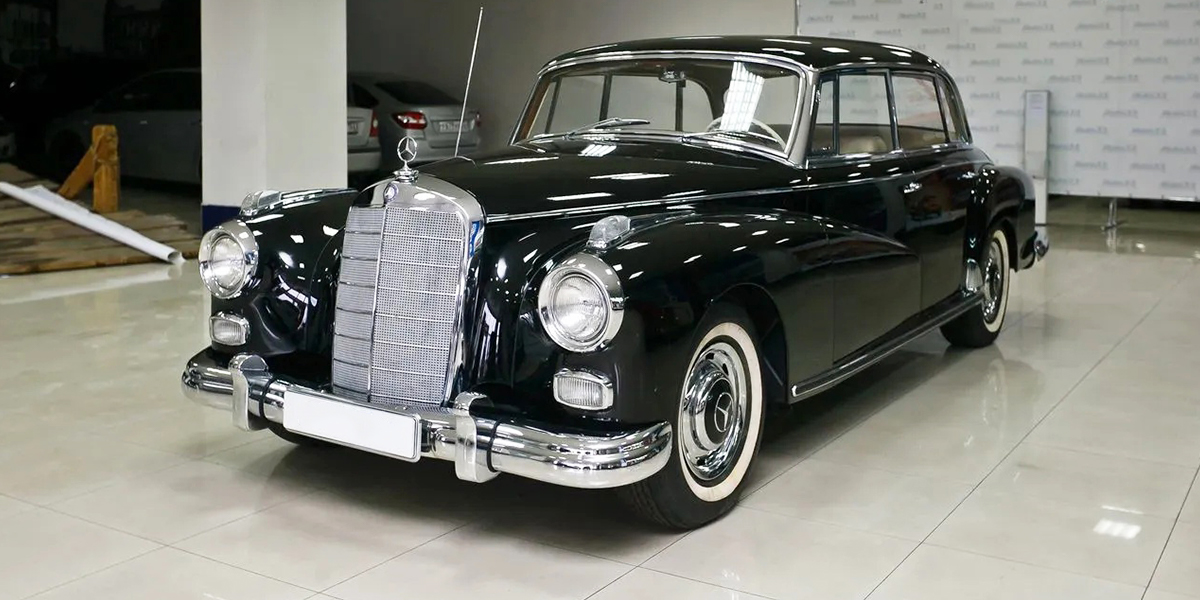 Mercedes 59-го года за 14 миллионов и другие ретроавтомобили, выставленные на продажу во Владимире