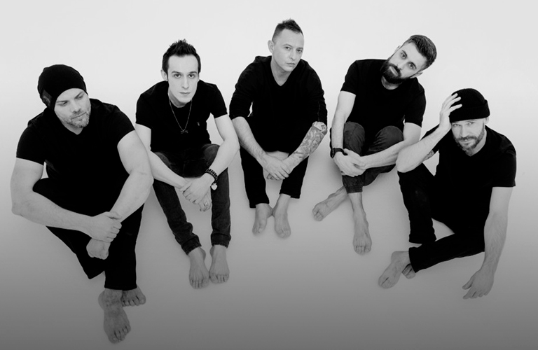 Владимирские районы-кварталы оглушат самые популярные в нулевые хиты группы «Звери»