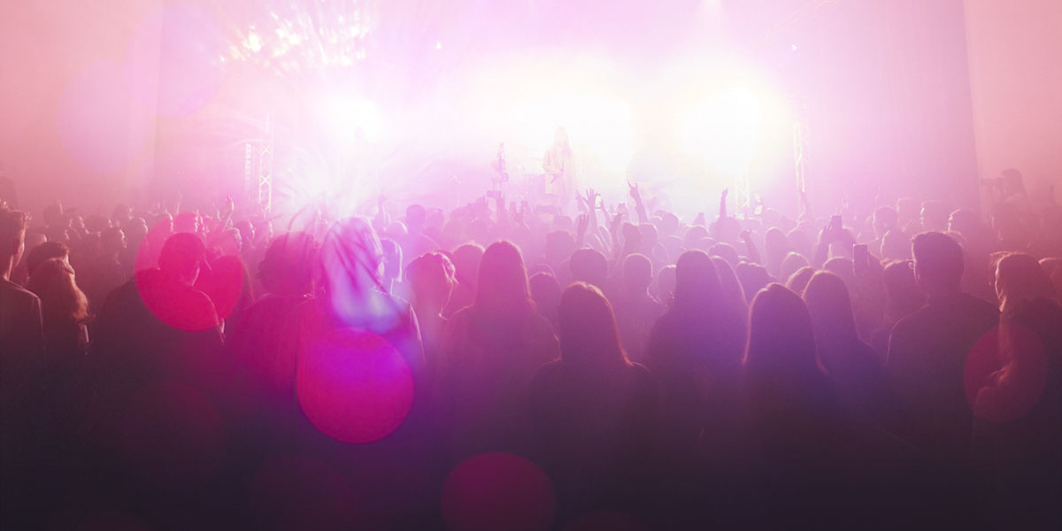 Возвращение ограничений: массовые мероприятия отменяются, но не все!