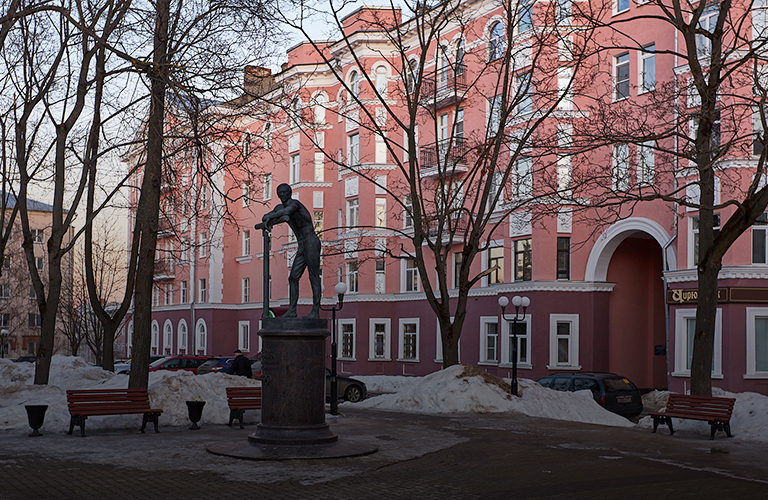 Эстетика советского классицизма во Владимире: 7 зданий в духе сталинского ампира