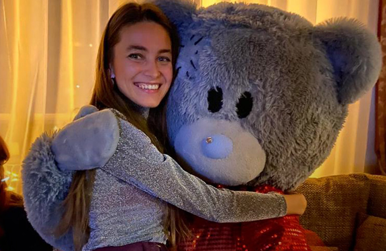 Девушка из Владимира претендует на два миллиона рублей и титул «Мисс Офис — 2020»