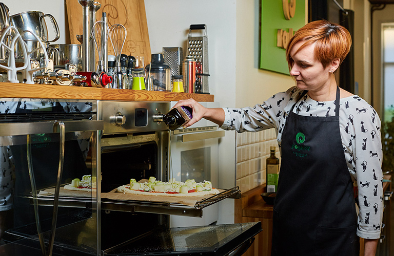 Пицца с ароматами из детства для координатора поискового отряда Валентины Савиновой