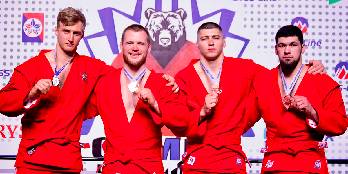 Золото в самбо, серебро в «Мире танков», бронза в керлинге. Полный комплект наград владимирских спортсменов