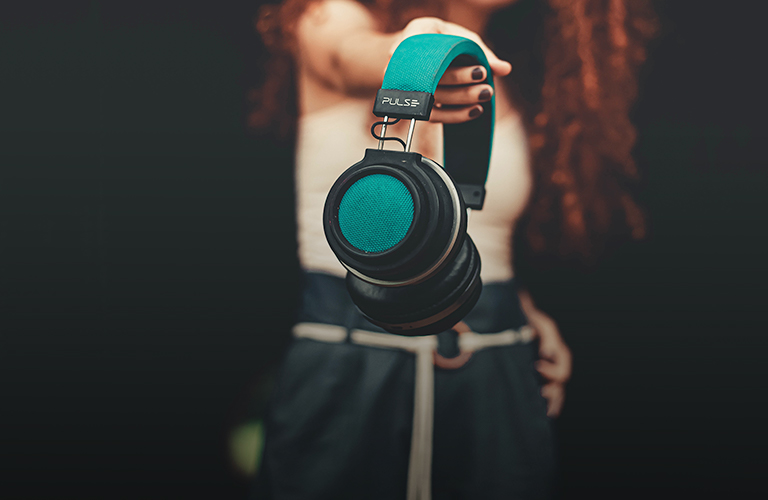 Философская вечеринка с речитативом и расставаниями — музыкальные новинки от владимирских исполнителей