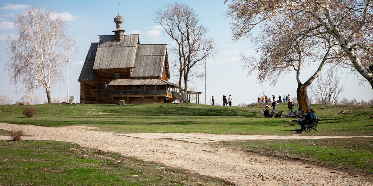 Суздаль становится столицей девичников и модным местом для отдыха у молодежи