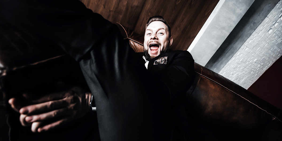 Актер сериала «След» и любимчик Павла Воли: бурная карьера владимирского ведущего