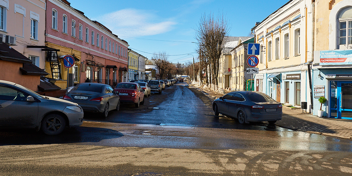 Первый советский ломбард, «вульгарные танцульки» и неведомый азербайджанский след на купеческой улице