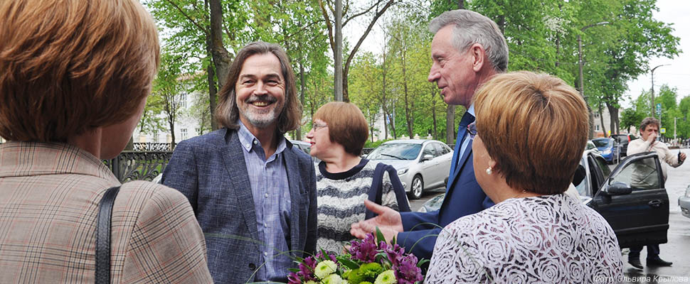 Во Владимире появится музей Никаса Сафронова