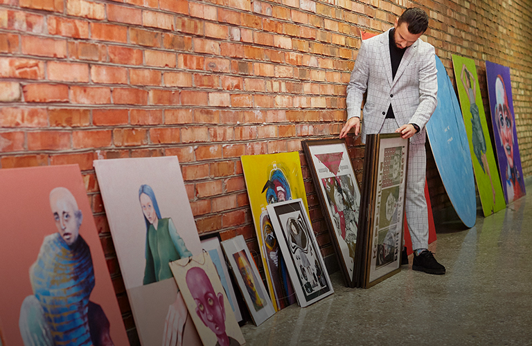 Интервенция в бизнес-центр, или Как современное искусство вышло за пределы «Флигеля»