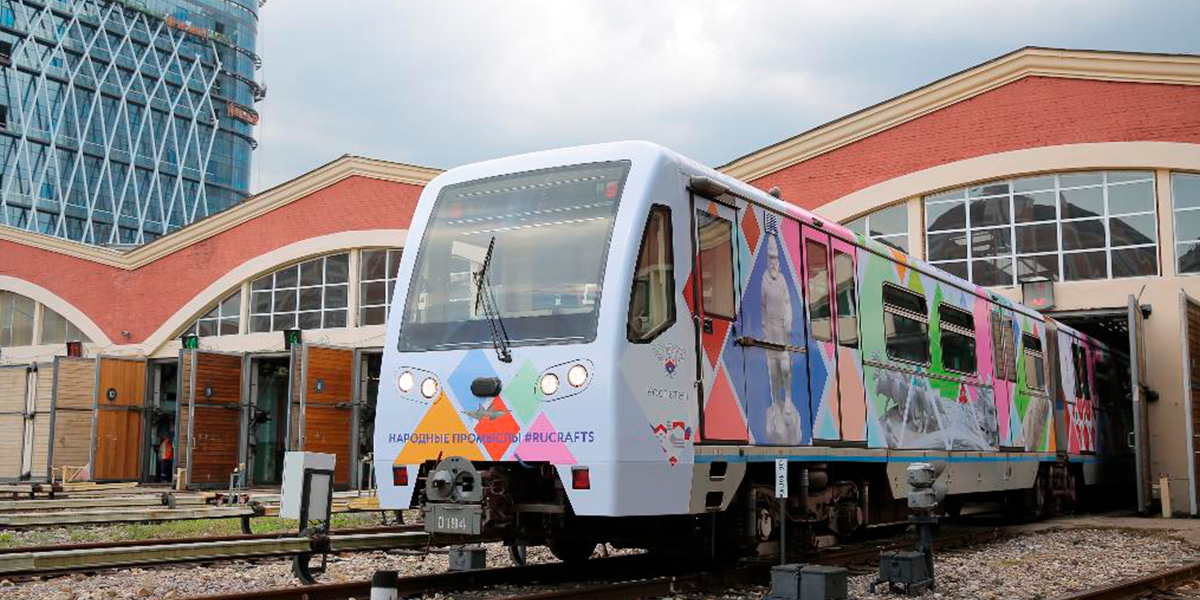 «Хрустальный» вагон и куда более значимые транспортные новости региона