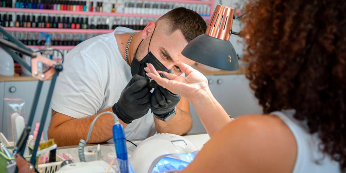 Карьерный унисекс. Владимирские мужчины, которые осваивают «женские» профессии