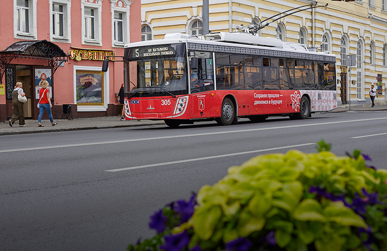 С кондиционером и usb-портом: оцениваем новые троллейбусы марки МАЗ