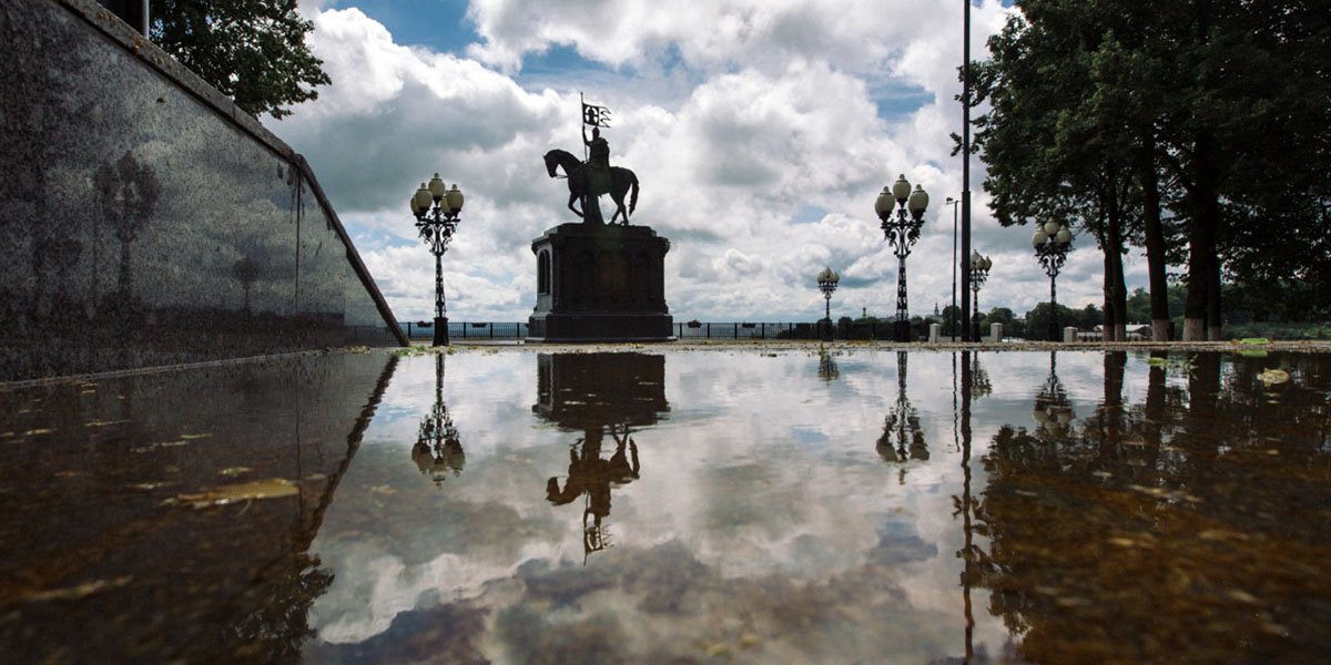 Что не так с владимирскими памятниками и чего не хватает городу?