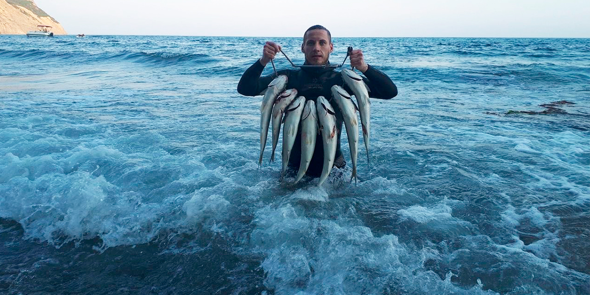 Трофеи подводного охотника из Суздаля: от 15-килограммового сома до кувшинов 18 века
