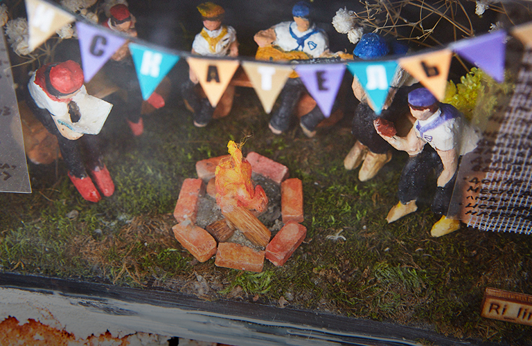 Задачка для искателей! Во Владимире спрятали новую миниатюру с ностальгическим вайбом