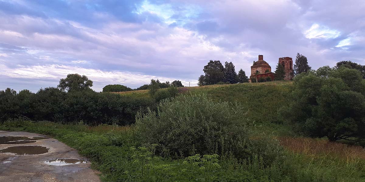 Заброшенные церкви под Владимиром: экспедиция в Хотенское и Новгородское