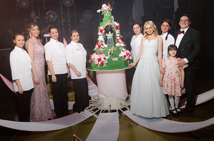 Сладкий гигант за 1,5 миллиона рублей — владимирский кондитер о создании торта на юбилей Яны Рудковской