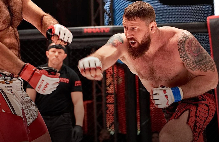 Впервые в истории! Боец из Владимирской области завоевал бронзовый пояс серии ММА