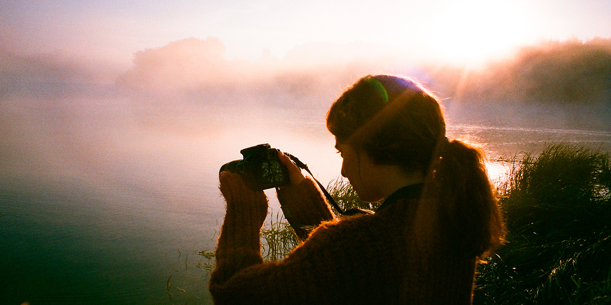 Три новых клипа и песня про стоматолога от продуктивных инди-рокеров MORE