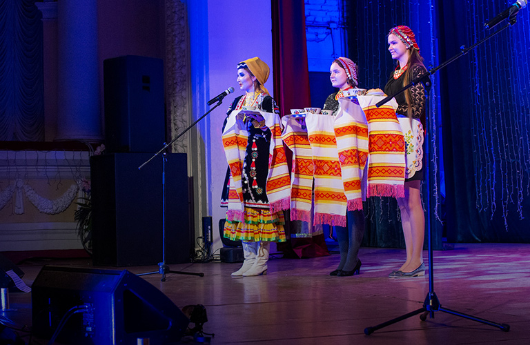 «Краса народов земли Владимирской-2020»: фланкировка, лезгинка, дефиле