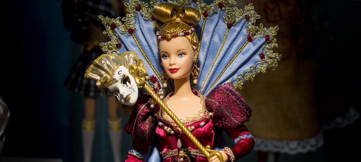 Кукольный карнавал: 80 коллекционных Барби во Владимире