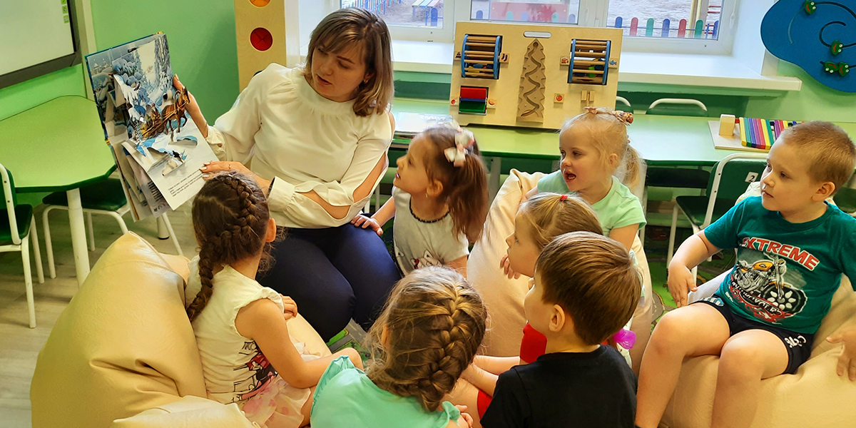 «С детьми надо на равных»: лучшие педагоги города о секретах своей работы