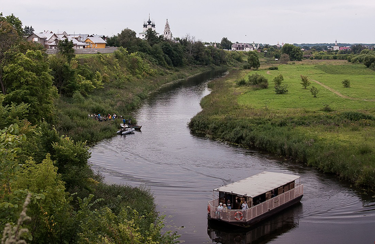 Упал с лодки в Каменку: В Суздале снимают романтическую комедию