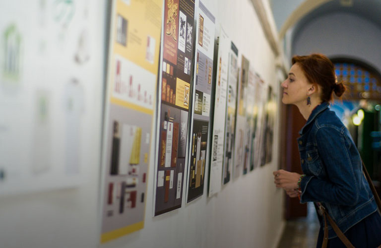 Сердитый лев иль лев златой? ВСМЗ выбрал лучшие логотипы