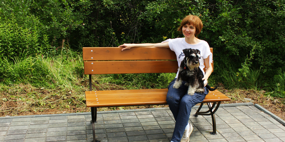 Дог-шоу и новые скамейки. В парке у ДТЮ прошел арт-субботник