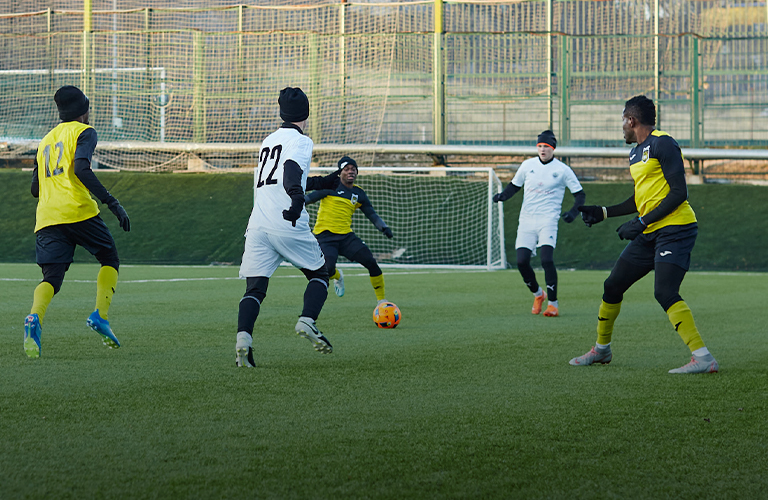 Фоторепортаж с закрытого международного футбольного матча во Владимире