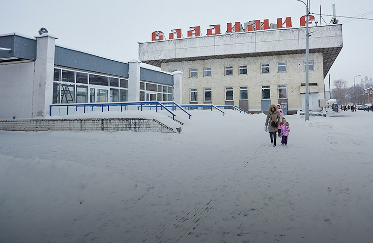 «Может, РЖД сменить проектировщиков?» Эпопея со спасением ж/д вокзала от «заточения» продолжается