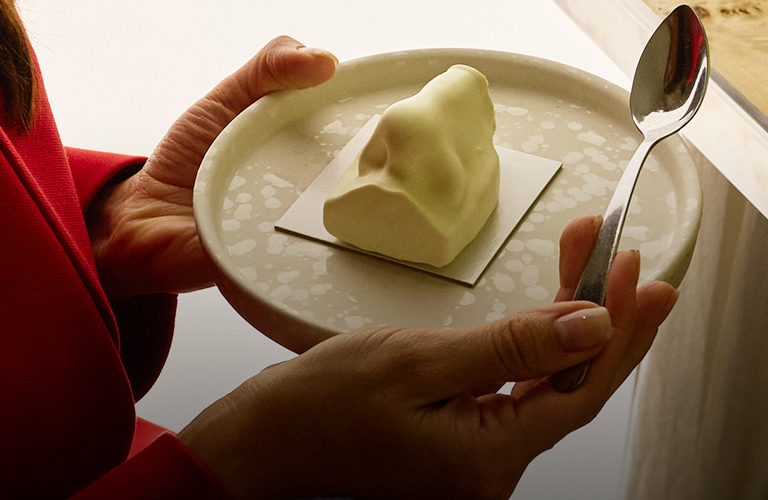 Вкус на 80% состоит из запаха. «Slovno в мае» представили десерт NOSEHOC про то, где рождается вкус