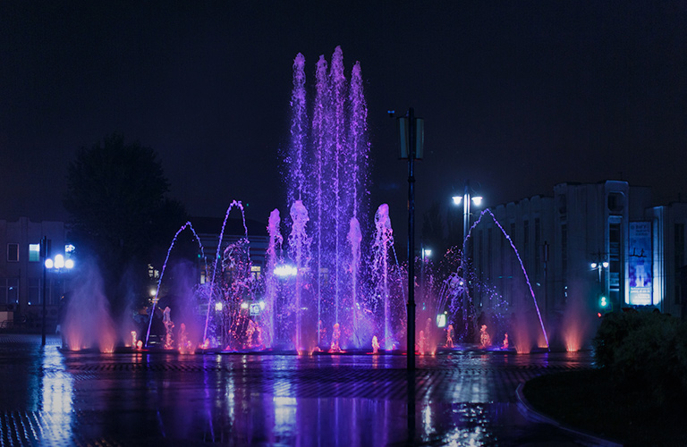 Когда перестанут работать фонтаны и сменится ли плейлист на Театралке