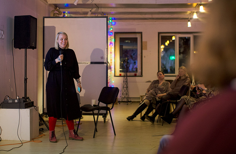 Даша Дафна: к успешной карьере через нищету, блог ЖЖ и рэп