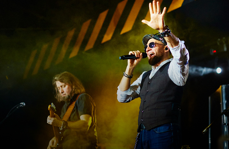 Космической кары нейтронный фугас! «Джигит и НЛО» — новый сингл-сказка от «Рекорд Оркестра»