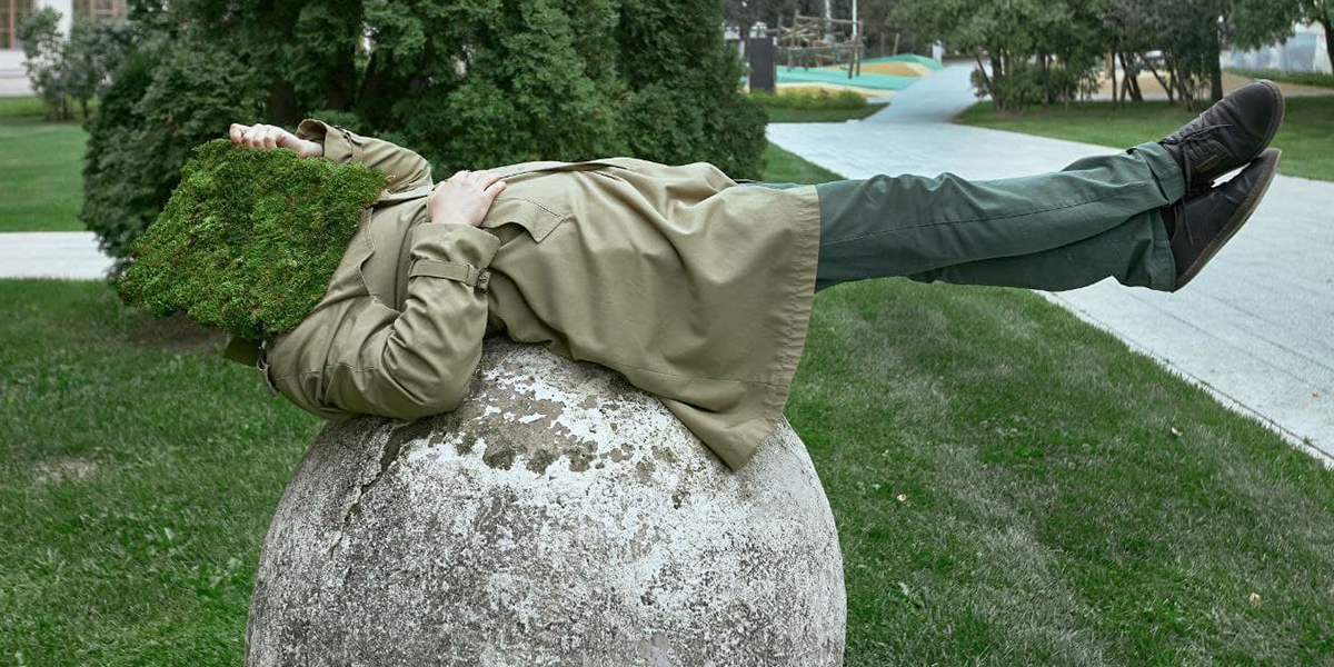 Маска из мха и отказ от шаблонов в концептуальных фотосессиях владимирцев