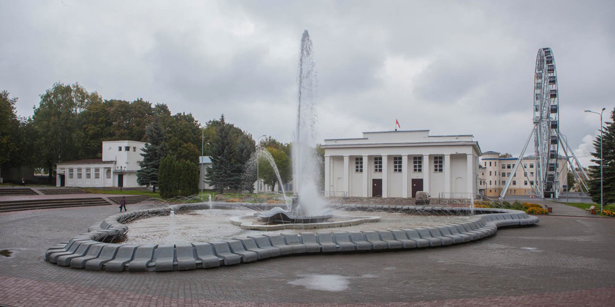 В Центральном парке забил фонтан. Неужели дождались?