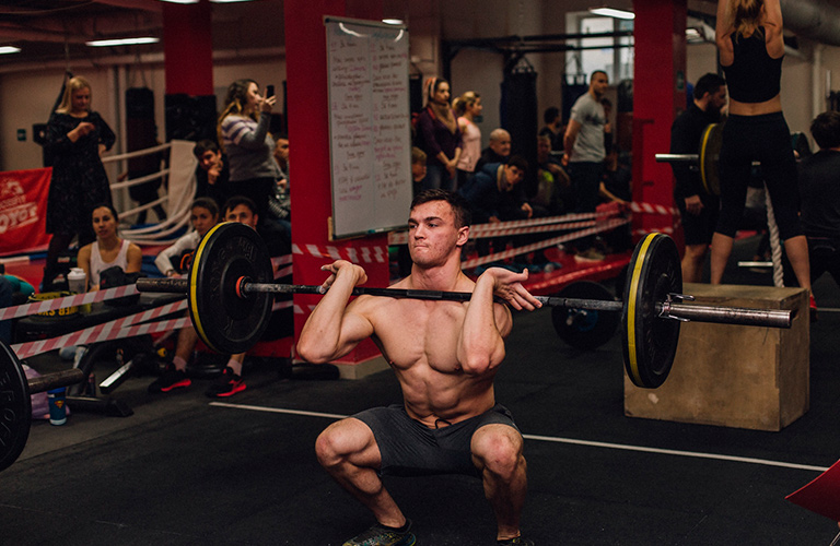 Сотни килограммов и повторений: пятый ежегодный турнир по кроссфиту