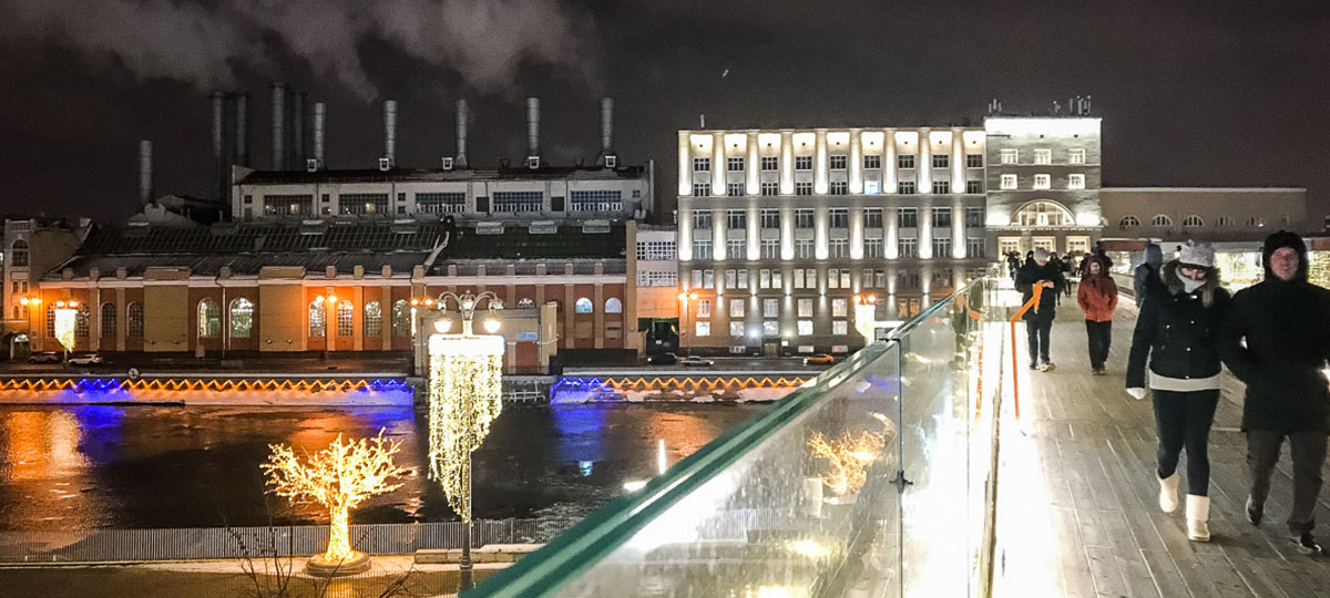 Рванем на выходные? Московский парк “Зарядье”