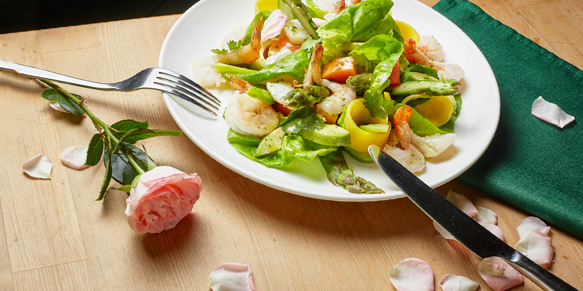 Букет на обед. Какие цветы можно без риска использовать в кулинарии