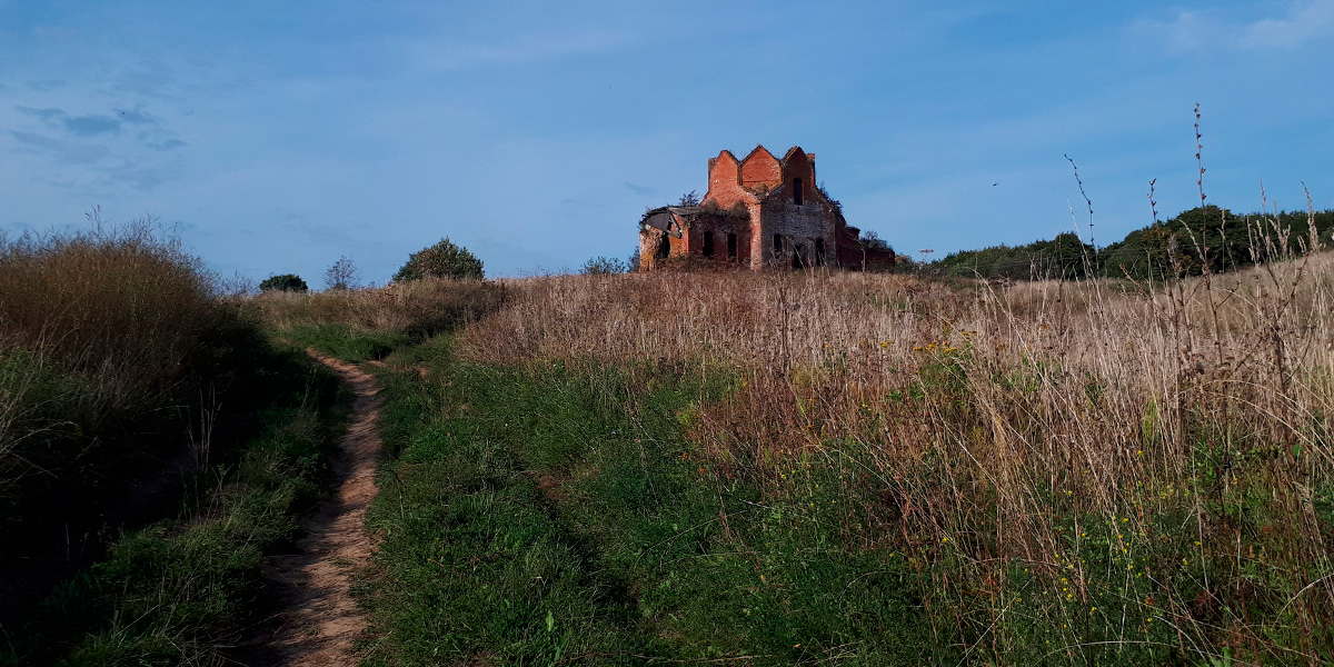 Экспедиция в Карельскую Слободку: заброшки и местная легенда 