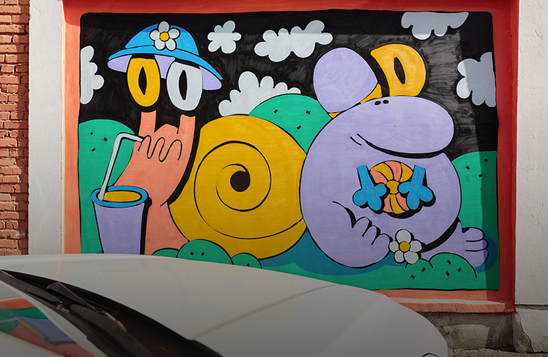 Зимородок, веселый дуэт и Большое Гнездо: новый стрит-арт во Владимире