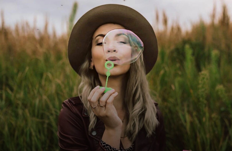 Та, что создает AR-маски для Ольги Бузовой и других Insta-див