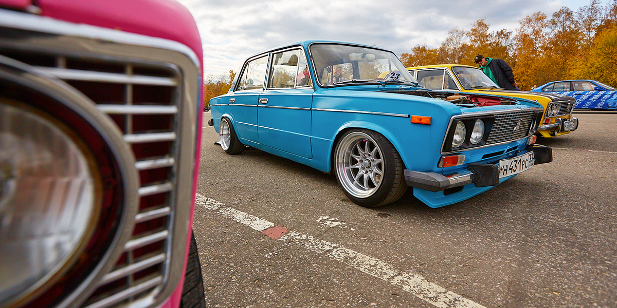 Гоночные «Жигули» и миниатюрные болиды — впечатляющие машины на AutoFest-2022