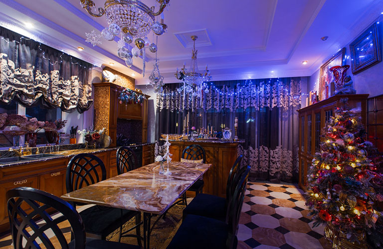 Интерьер недели: Роскошный трехэтажный коттедж во Владимире