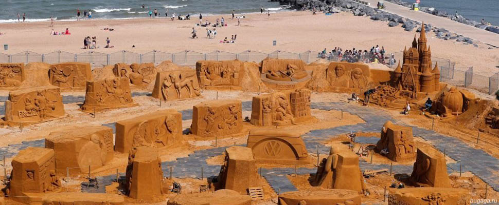 Покахонтас, Рапунцель и другие герои Диснея из песка