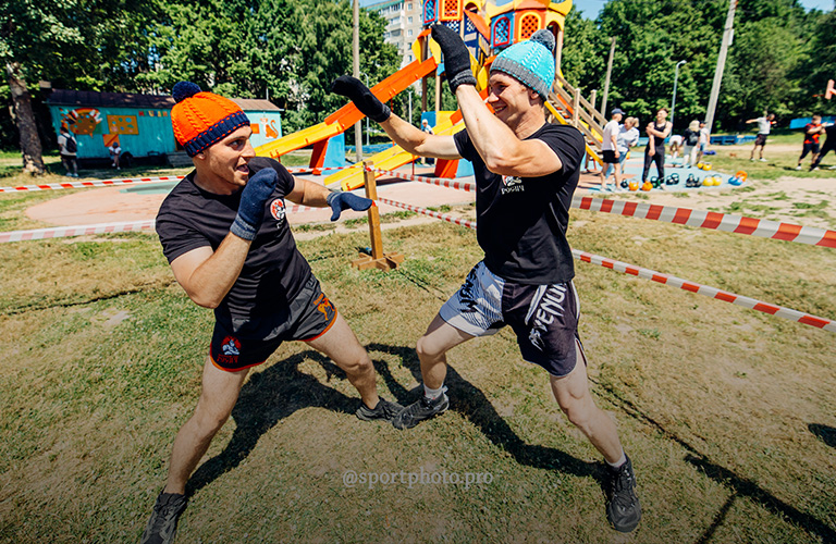 Бои в шапках и варежках! Спортивный фестиваль во Владимире удивил необычным турниром